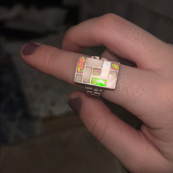 Fun checkered ring ! - Picture 2 of 3